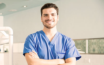 En la UMM puedes obtener tu título en cirujano dentista.