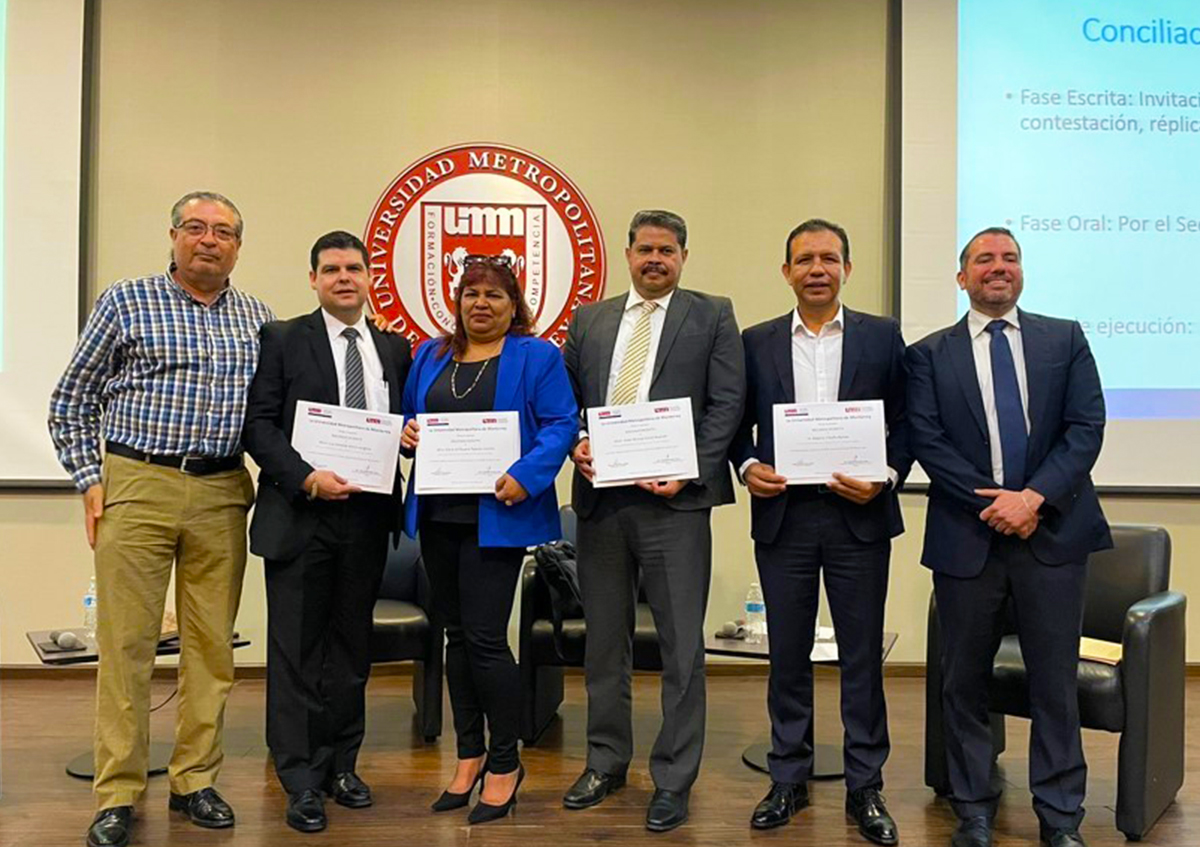 Miembros del Poder Judicial del Estado asisten a mesa de diálogo en la UMM