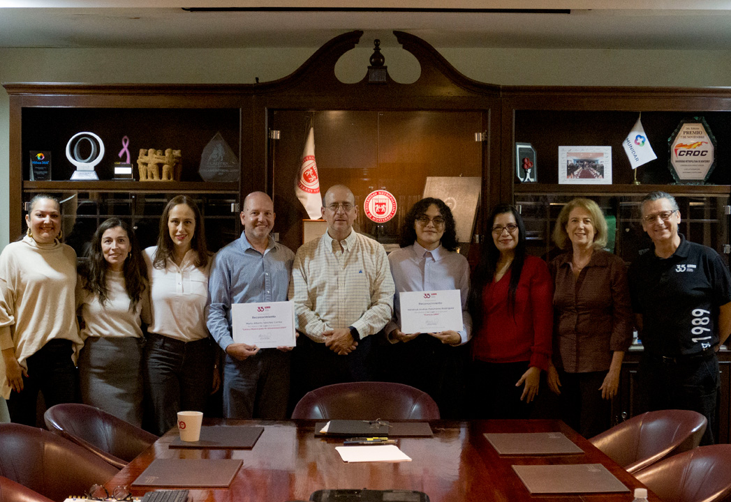 Premian a Ganadores de Concursos Artísticos en Celebración del 35 Aniversario de la UMM